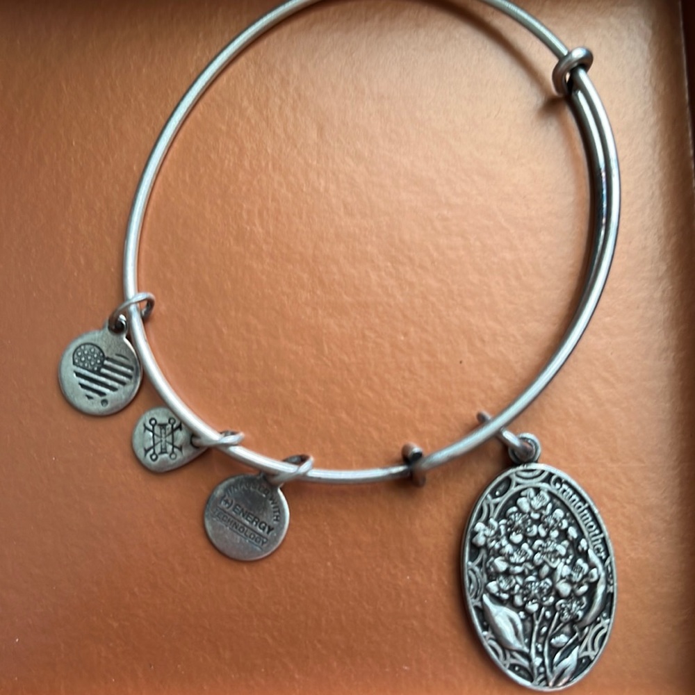 NIB ALEX AND ANI ADJUSTABLE CHARM BRACELET - FOR GRANDMOTHER